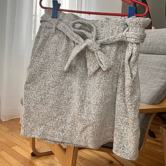 Dynamite skirt - Picture 2 of 2